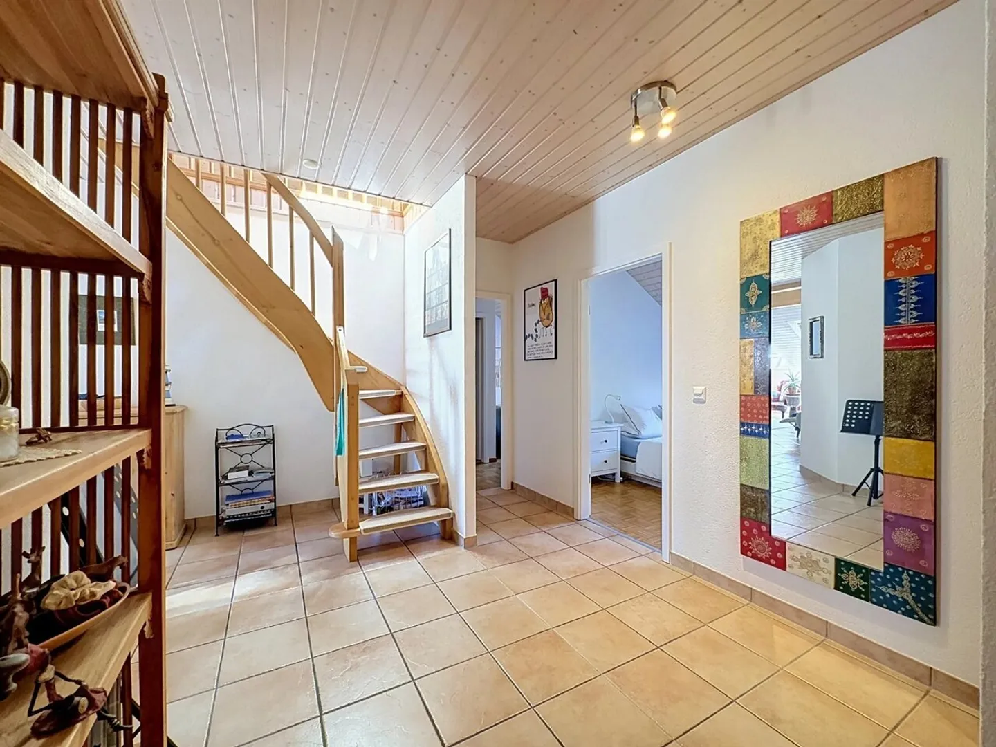 Wunderschöne 4,5-Zimmer-Penthouse mit Mezzanin + Garage-Box - Foto 8 von 12