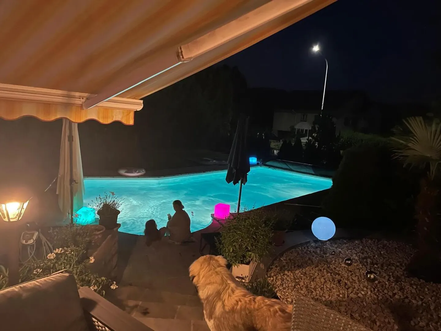 Casa familiare con un lotto di 1.731 m2 con piscina - Foto 43 di 43