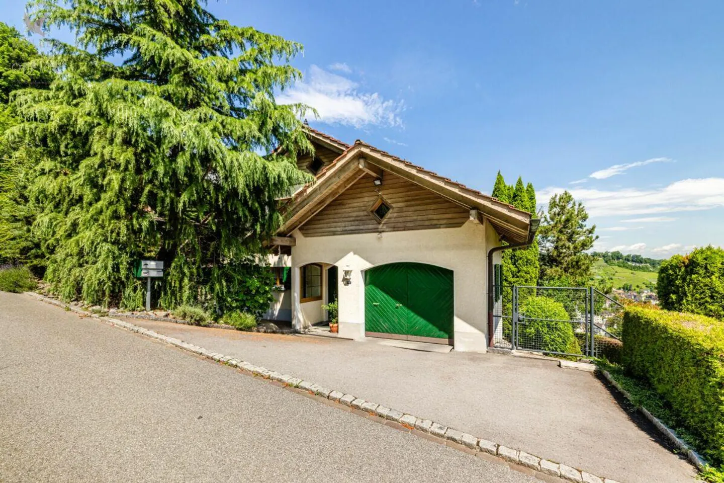 Casa unifamiliare adatta alle famiglie con bella vista sul lago - Foto 4 di 13