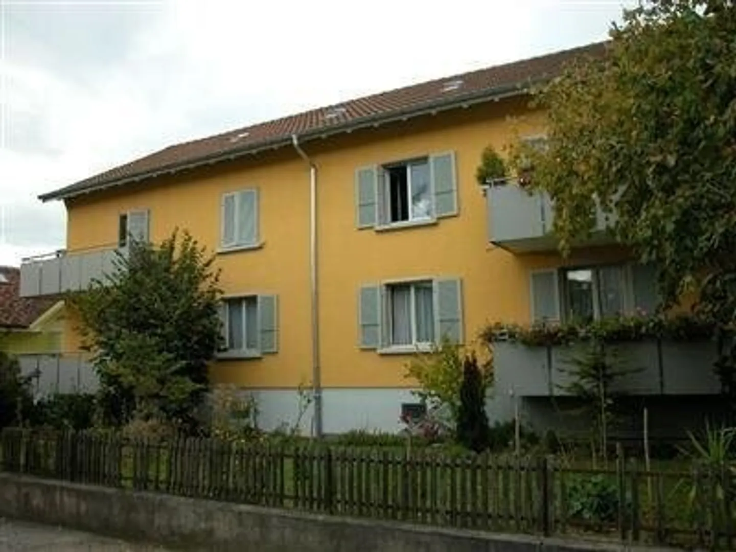 Garagenbox zur Miete in Biel - Foto 1 von 1