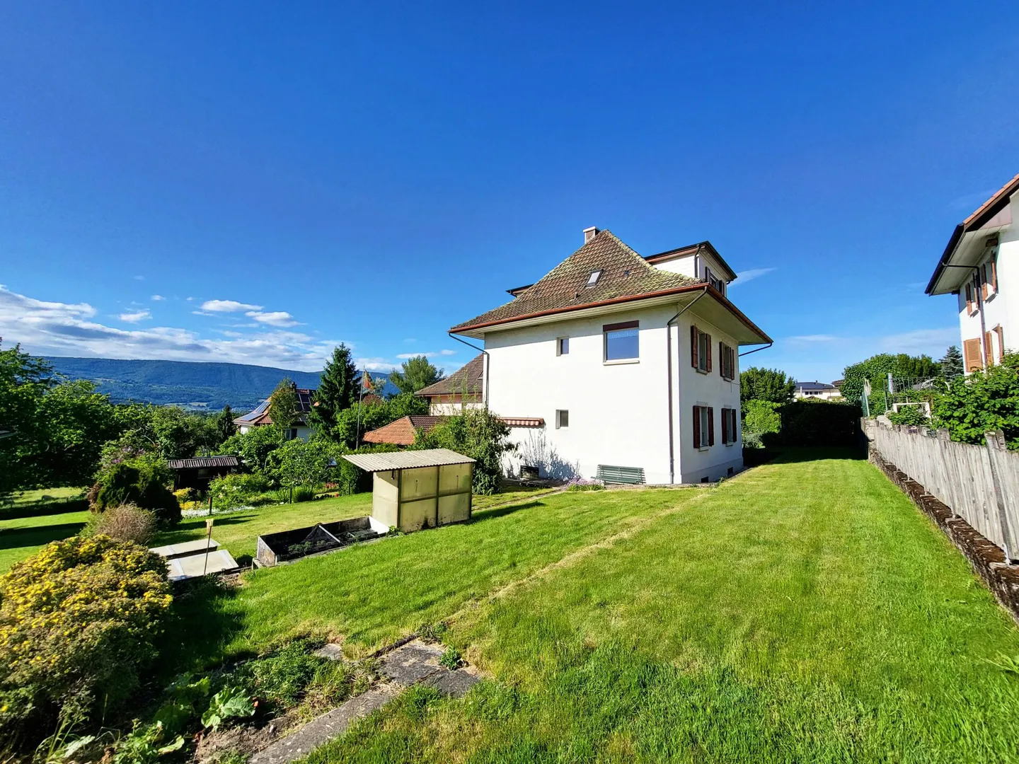 Property in a dreamlike and quiet location in Büren aA. with wonderful views of the Jura - Photo 3 of 14