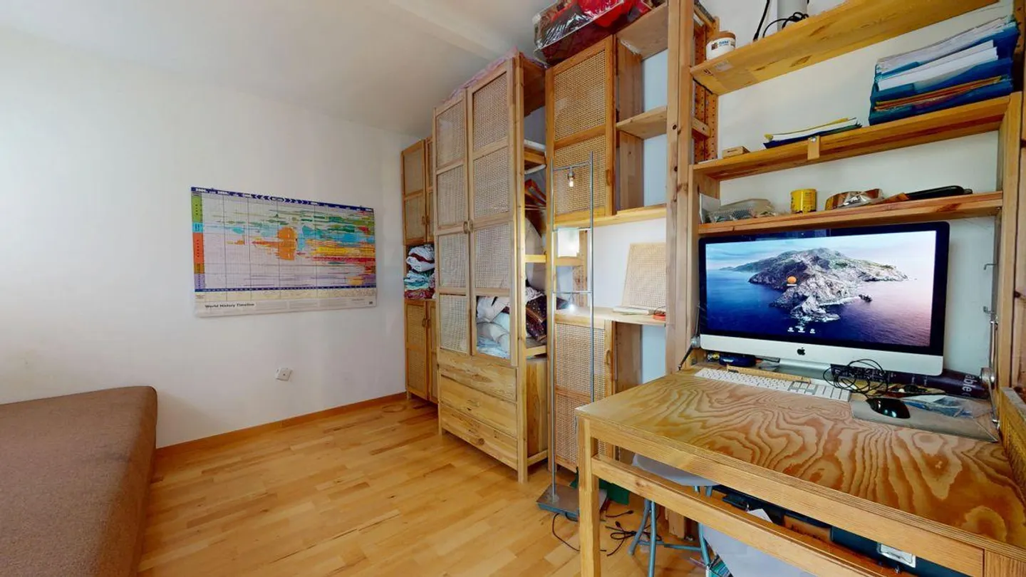 Detached house with two apartments and outdoor spaces! - Photo 12 of 13