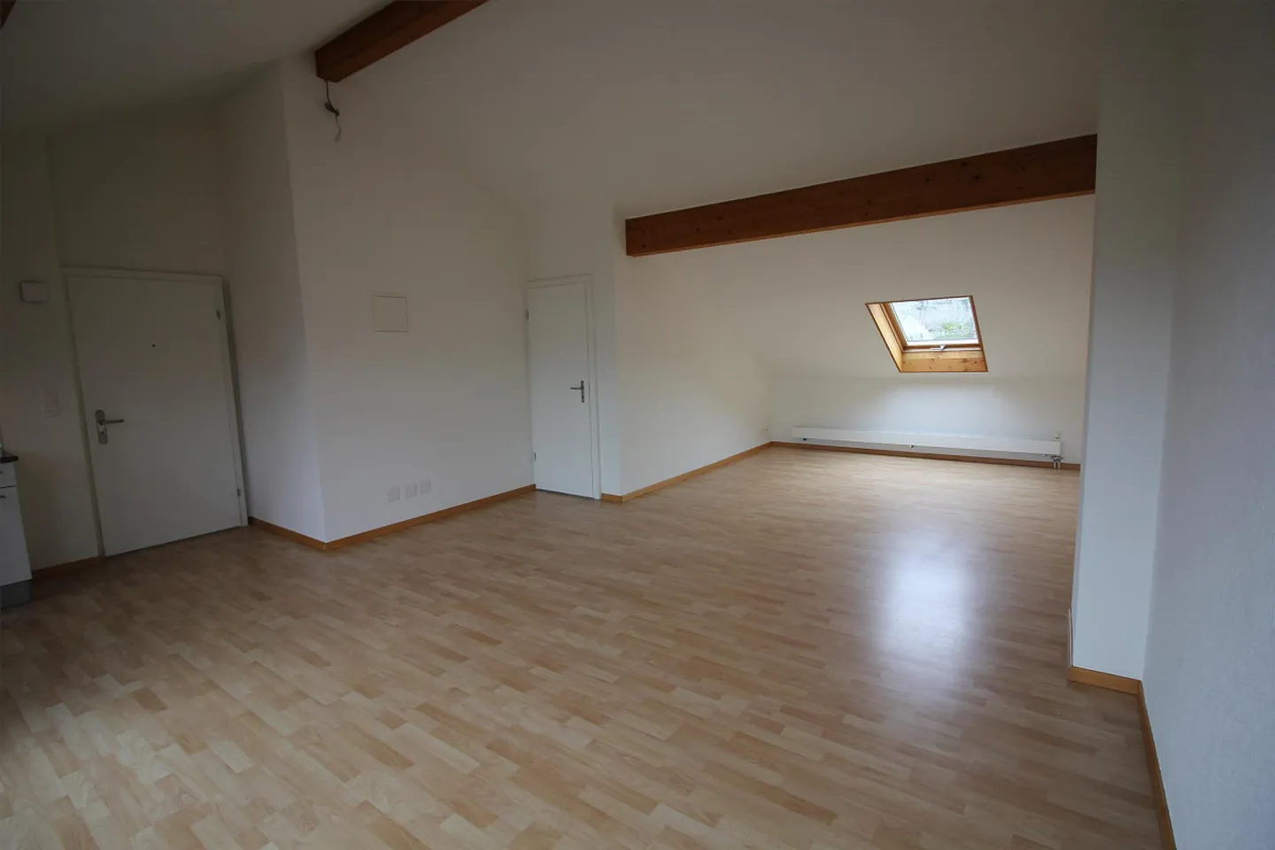 Appartement sous les toits - Photo 5 sur 8
