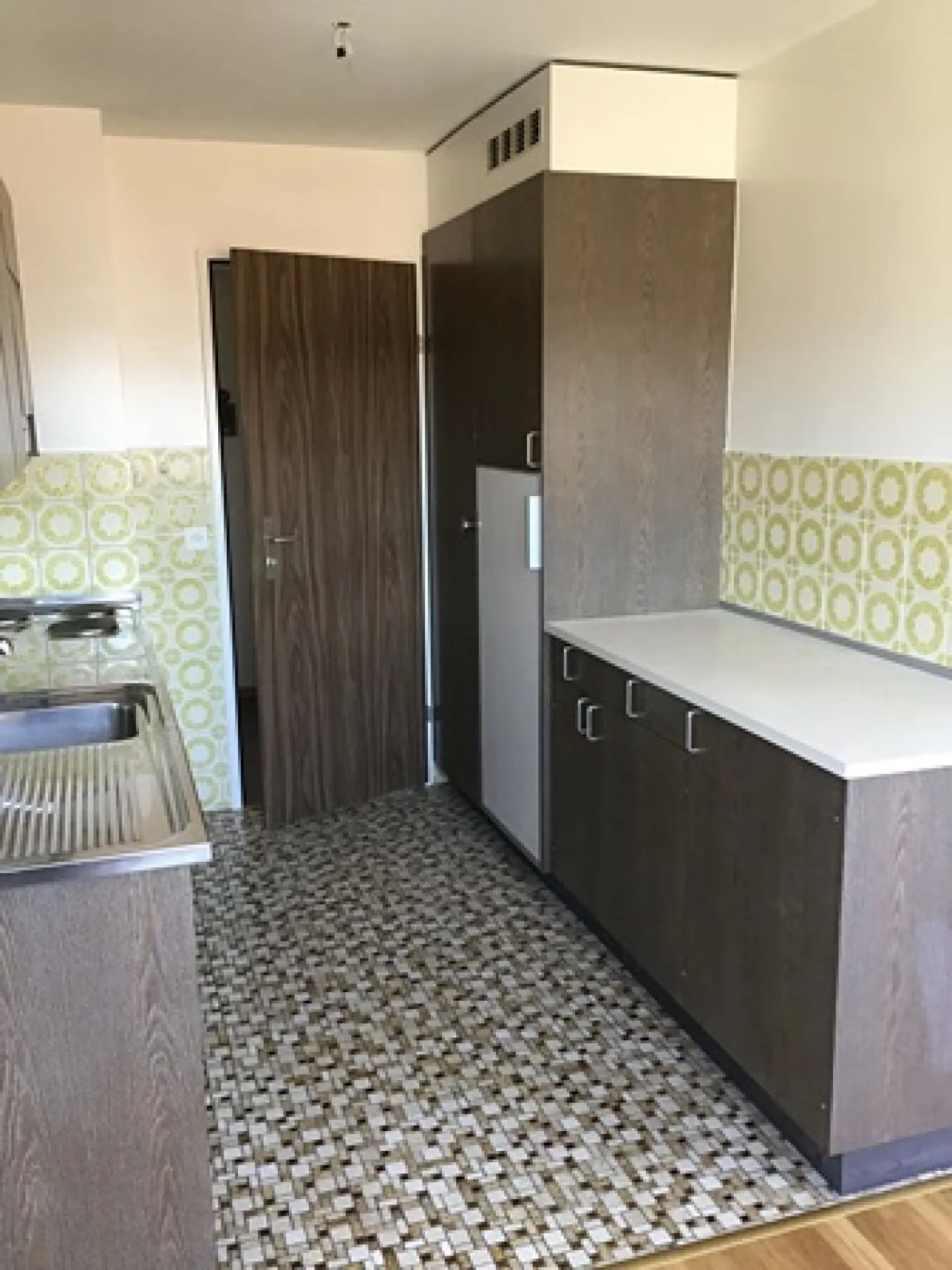 Appartement situé au centre-ville, proches des commodités. - Photo 5 sur 8