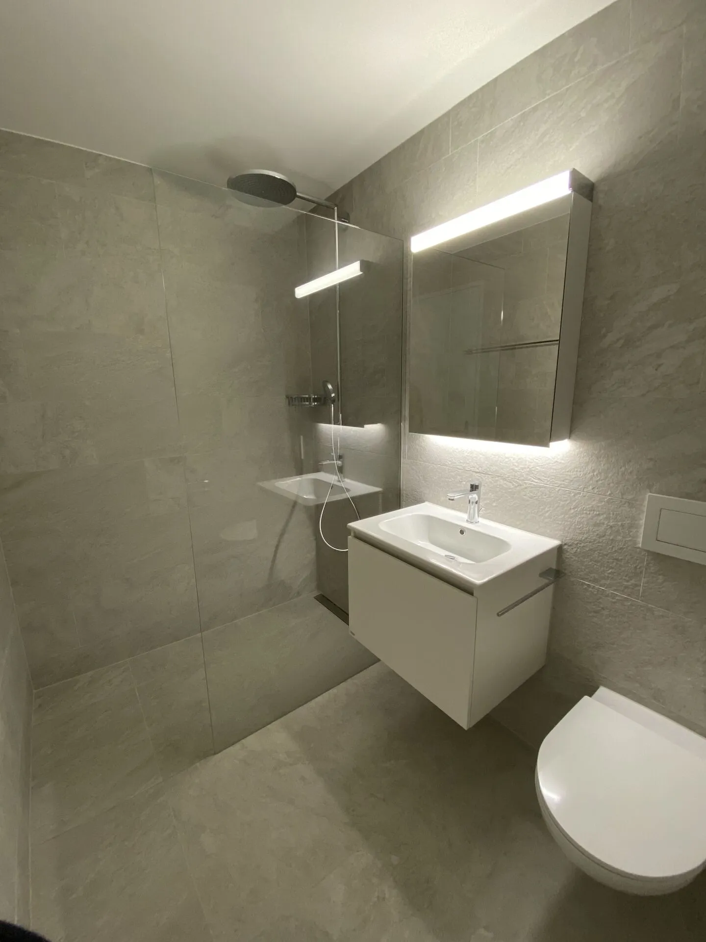 Modern 2.5-room apartment with high standard of construction in Nassenwil - Photo 7 of 8