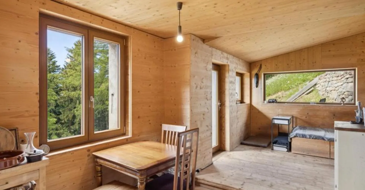 Individual chalet 3.5 rooms in the heart of Valais nature - Photo 4 of 13