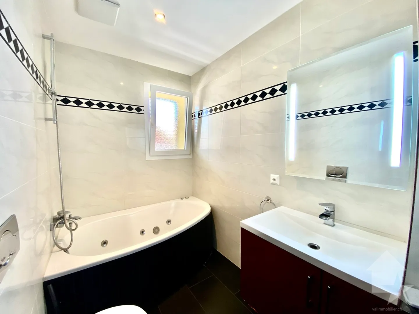 „Wunderschöne Penthouse-Wohnung mit 5,5 Zimmern und einer Terrasse von 56 m2!“ - Foto 10 von 21