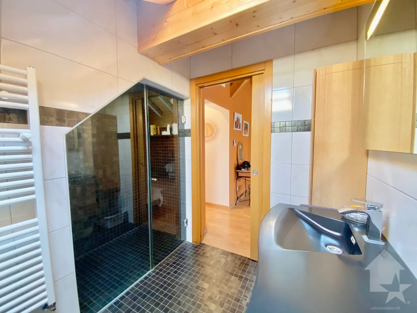 „Wunderschöne Penthouse-Wohnung mit 5,5 Zimmern und einer Terrasse von 56 m2!“ - Foto 14 von 21