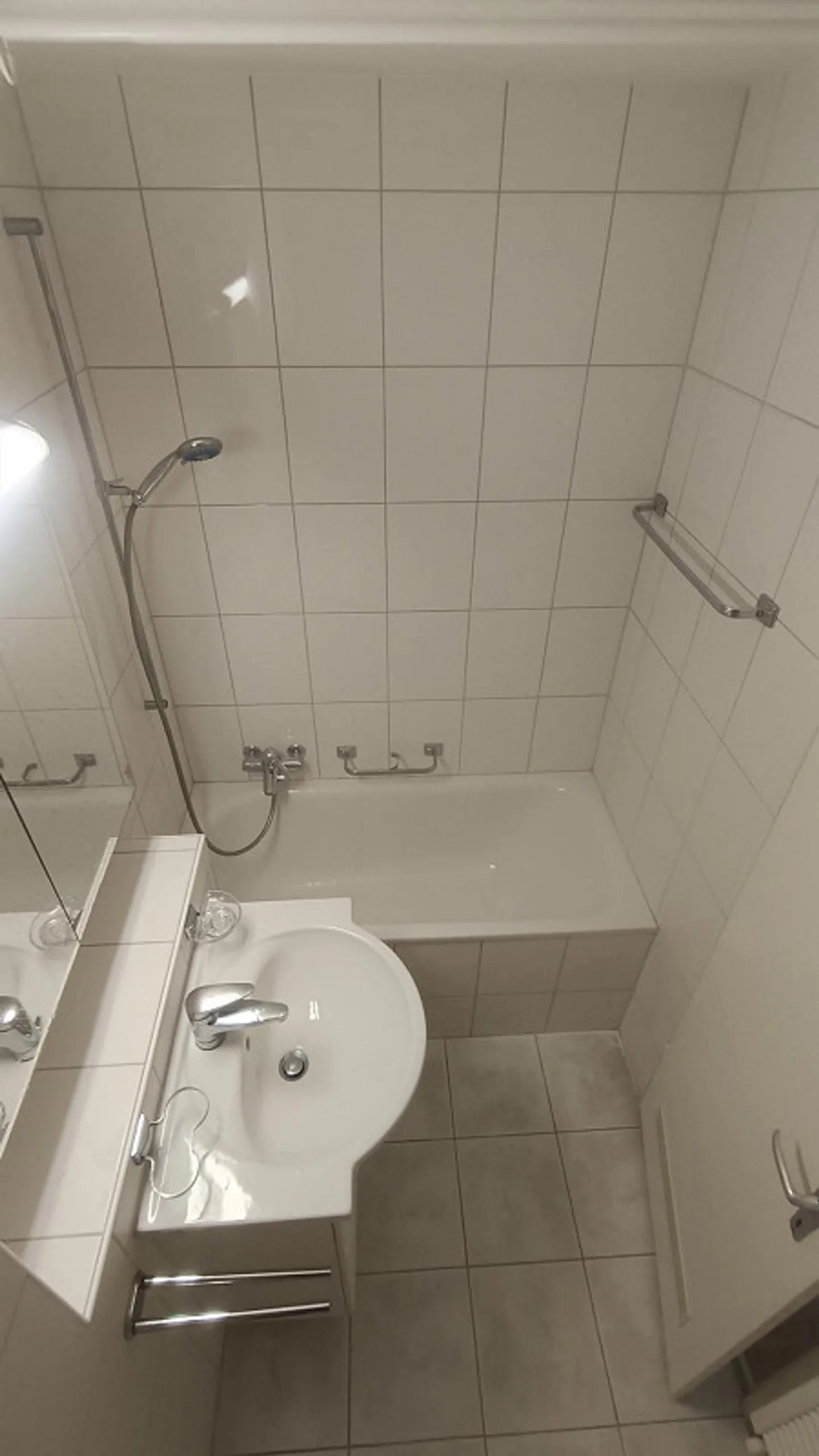 Bright 4.5-room apartment (76 m²) with south-facing balcony - Photo 10 of 12