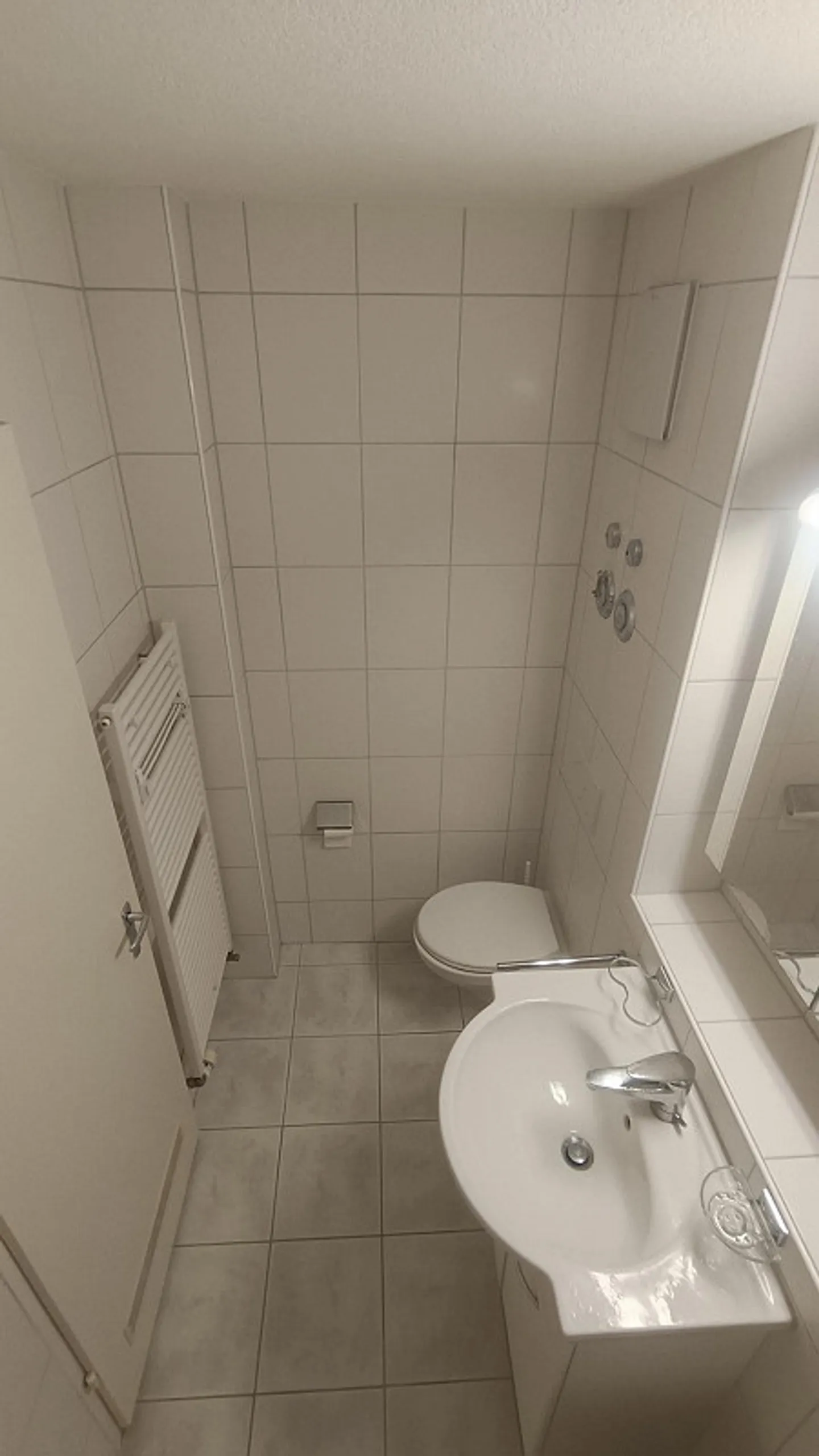 Bright 4.5-room apartment (76 m²) with south-facing balcony - Photo 11 of 12