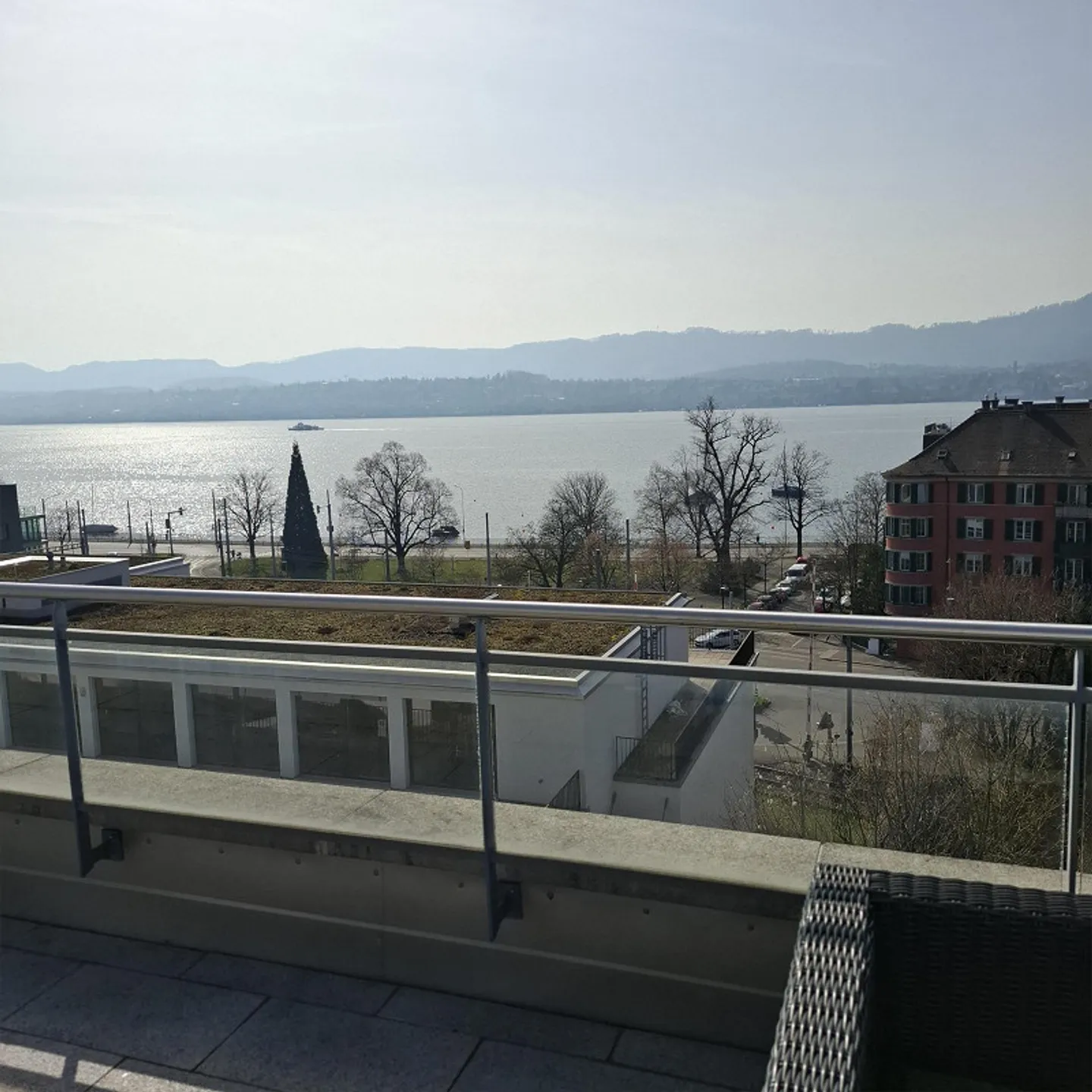 Stilvolle Attikawohnung mit Aussicht - Foto 3 von 11