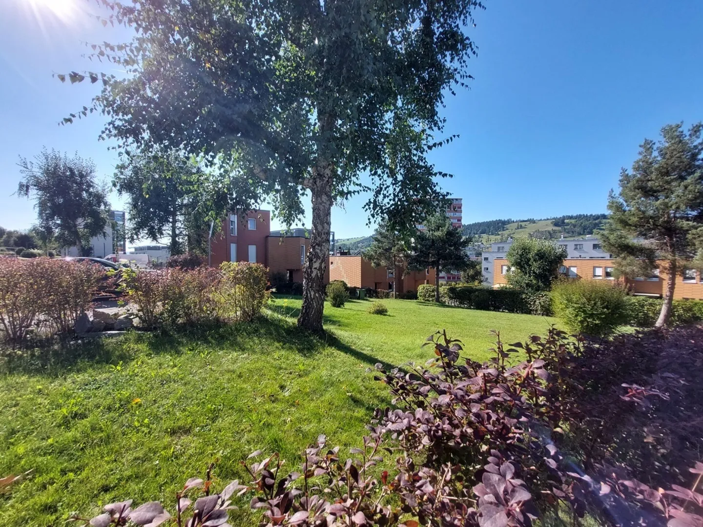 Spaziosa villa moderna e familiare - Foto 3 di 12