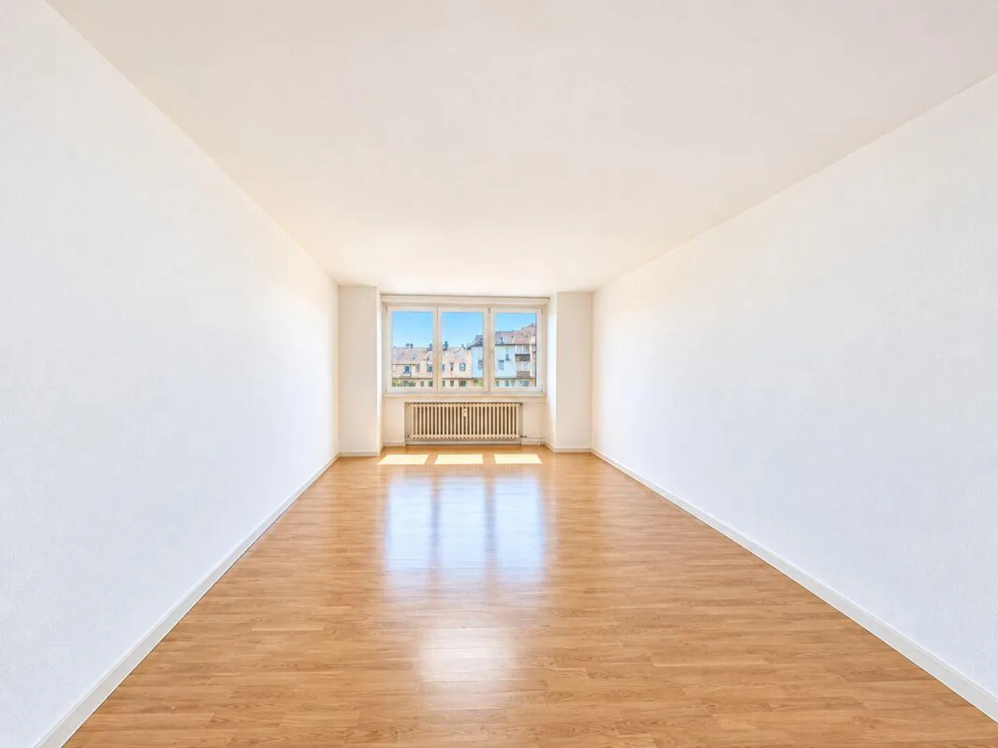 Appartement spacieux dans la vieille ville avec beaucoup de charme et grande terrasse - Photo 4 sur 9