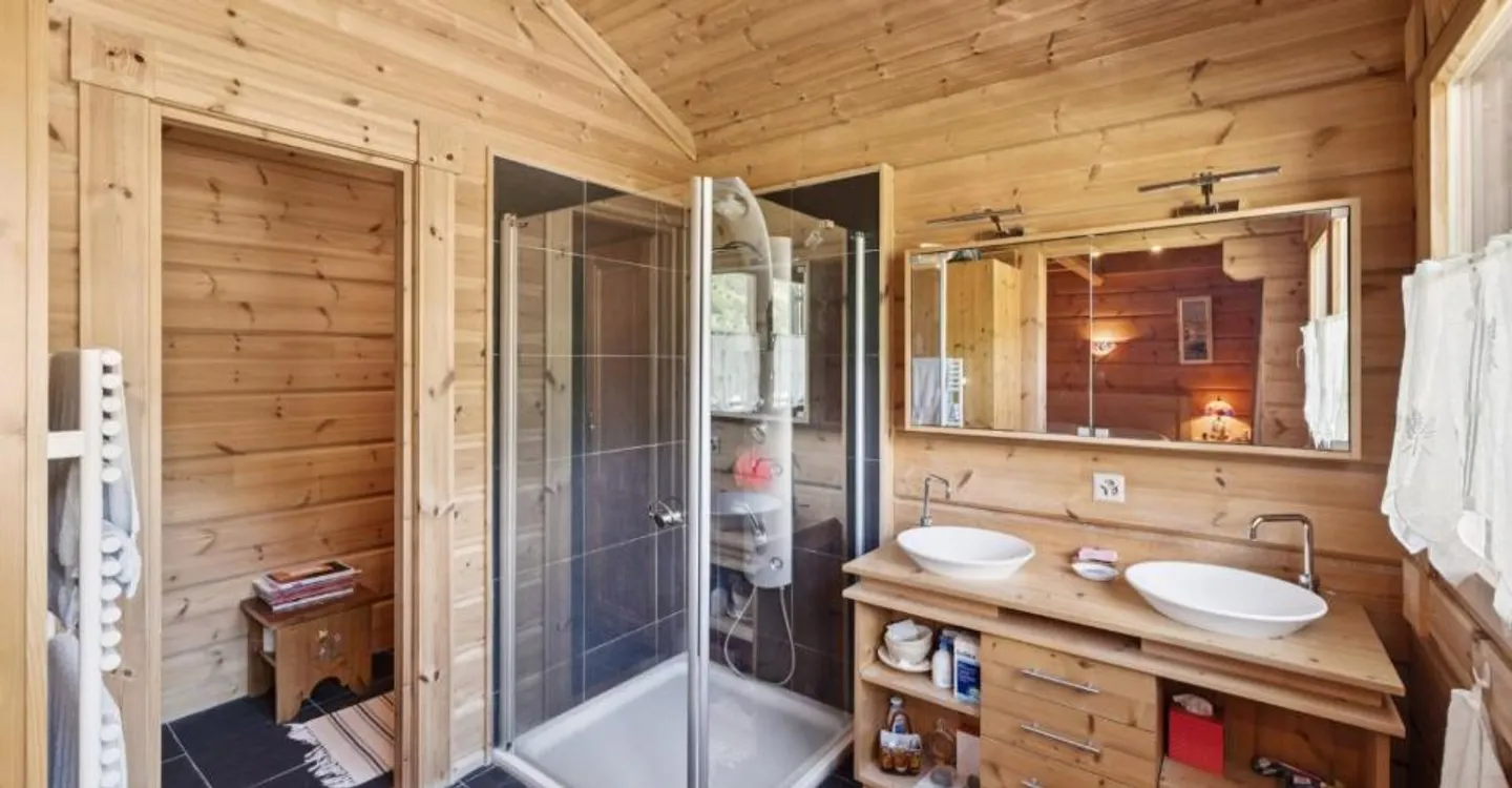Charming 7.5-room property, ideally located at the gates of Verbi - Photo 8 of 11