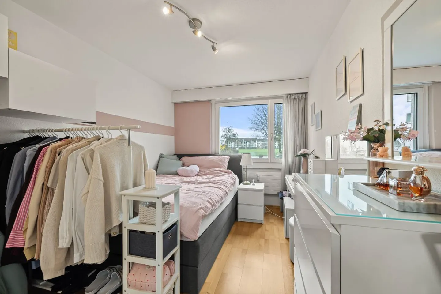 Charmant Appartement avec Jardin à Frauenfeld - Photo 7 sur 11