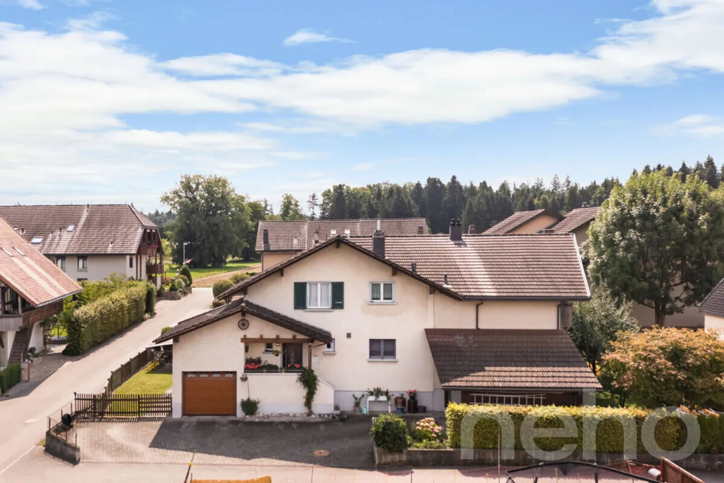 Beaucoup d'espace pour toute la famille - Maison bifamiliale à Zielebach - Photo 3 sur 12