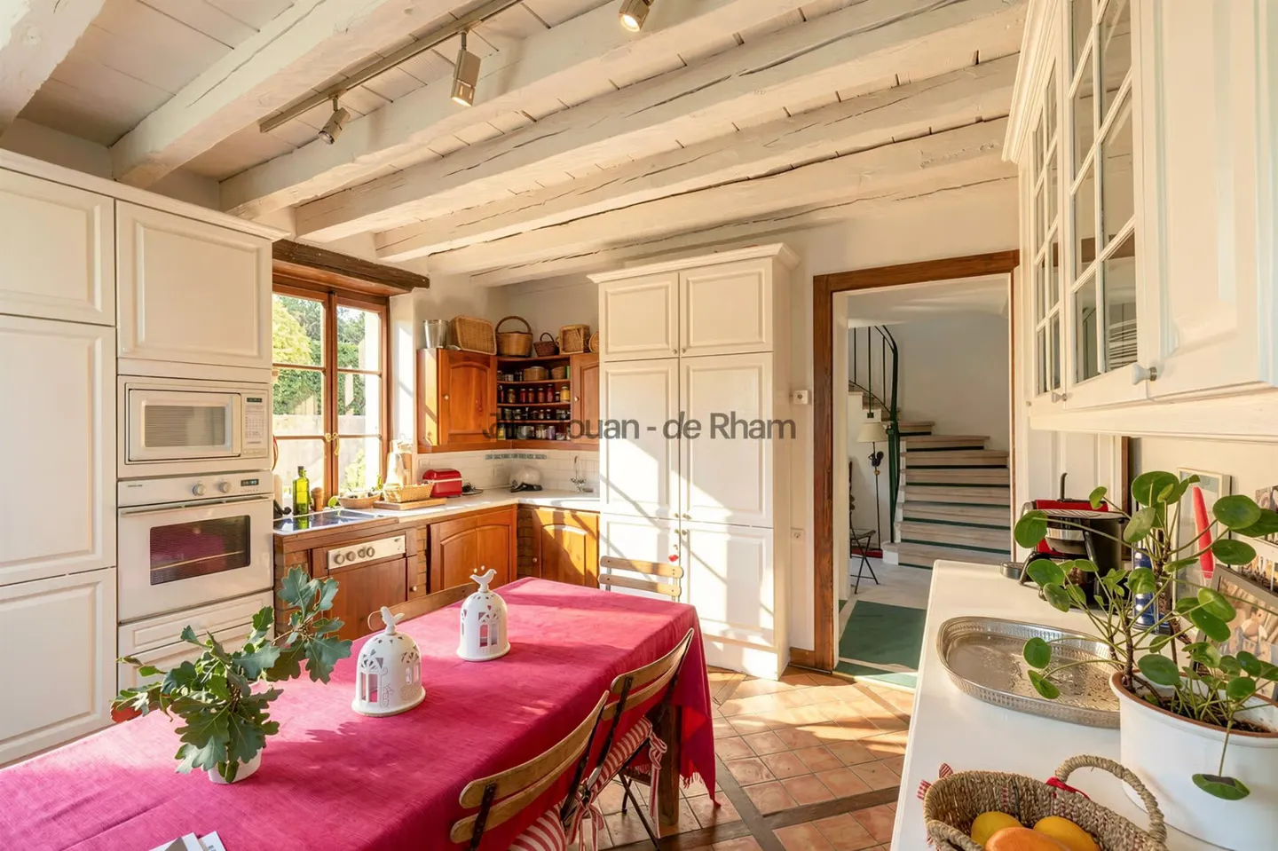 Elegant character house in the heart of the Geneva countryside - Photo 6 of 12