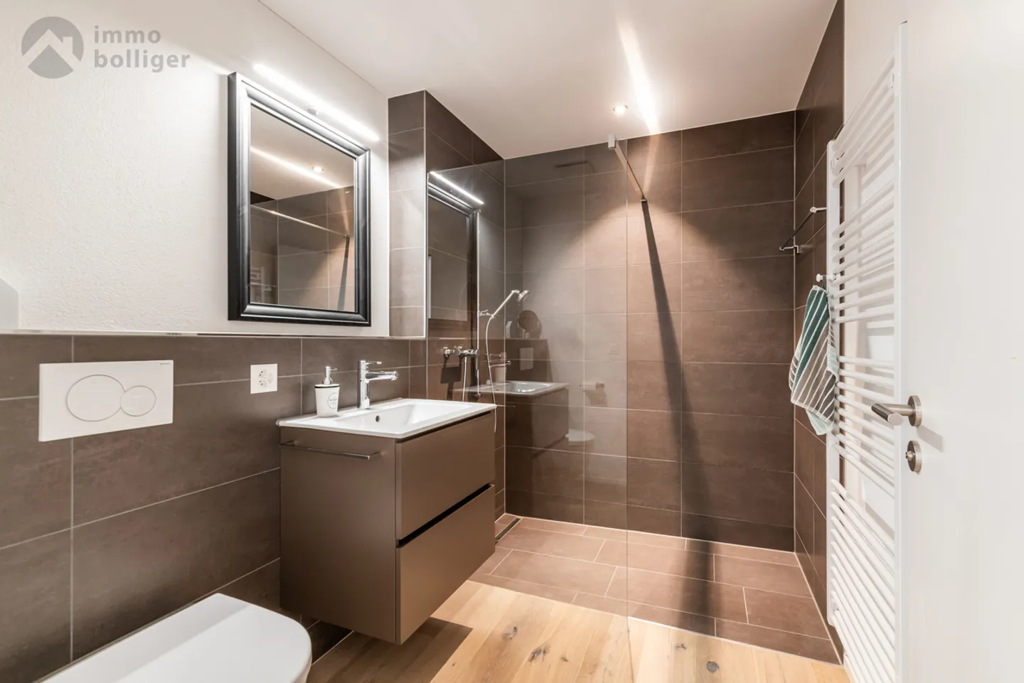 Exclusif & Élégant – Appartement en Attique avec Vue et Flair - Photo 10 sur 13