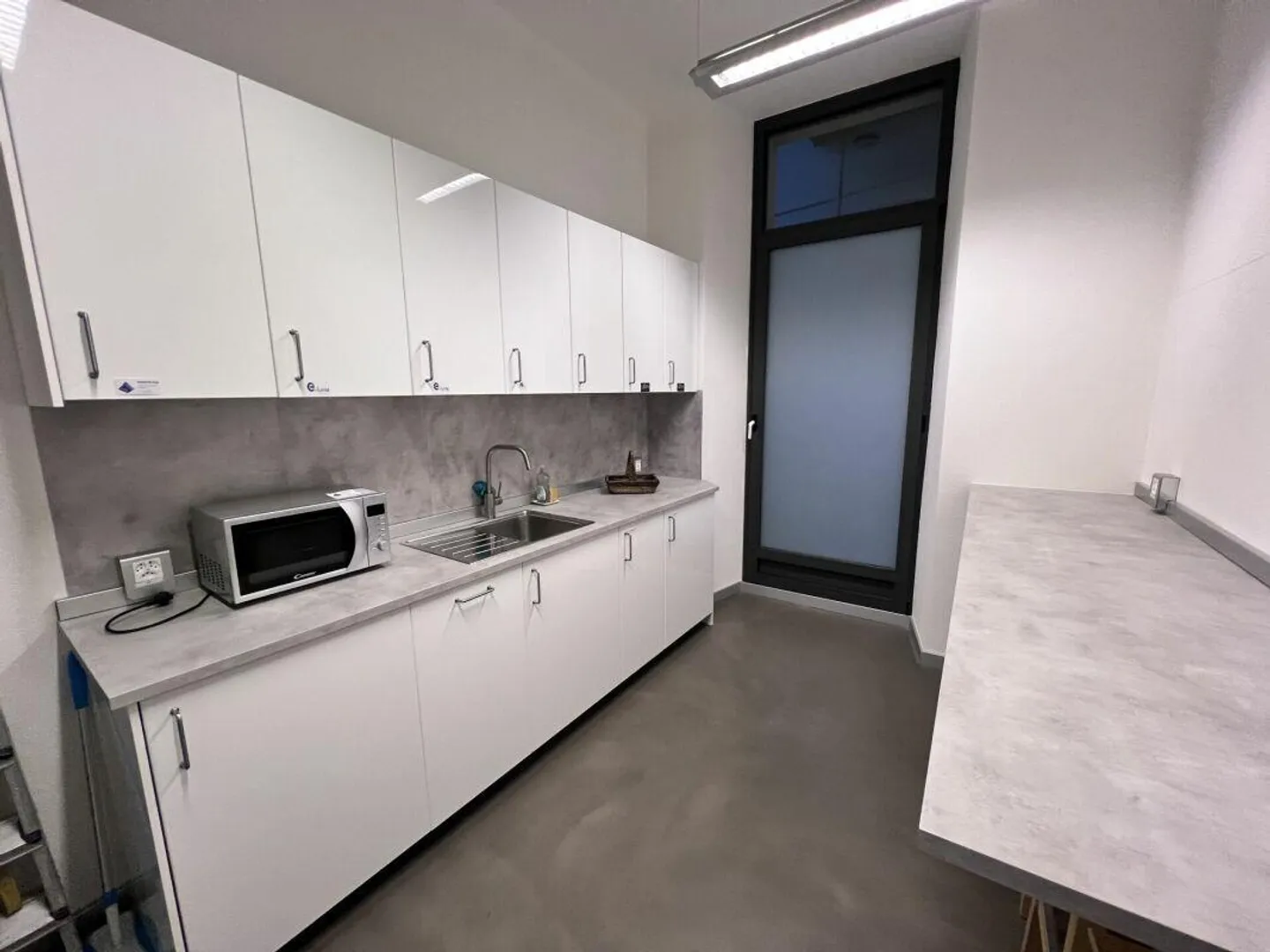 Office in city center - Photo 4 of 4