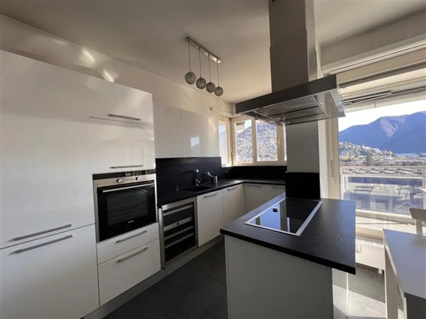 Lugano: Furnished apartment 2.5 rooms - Photo 4 of 8