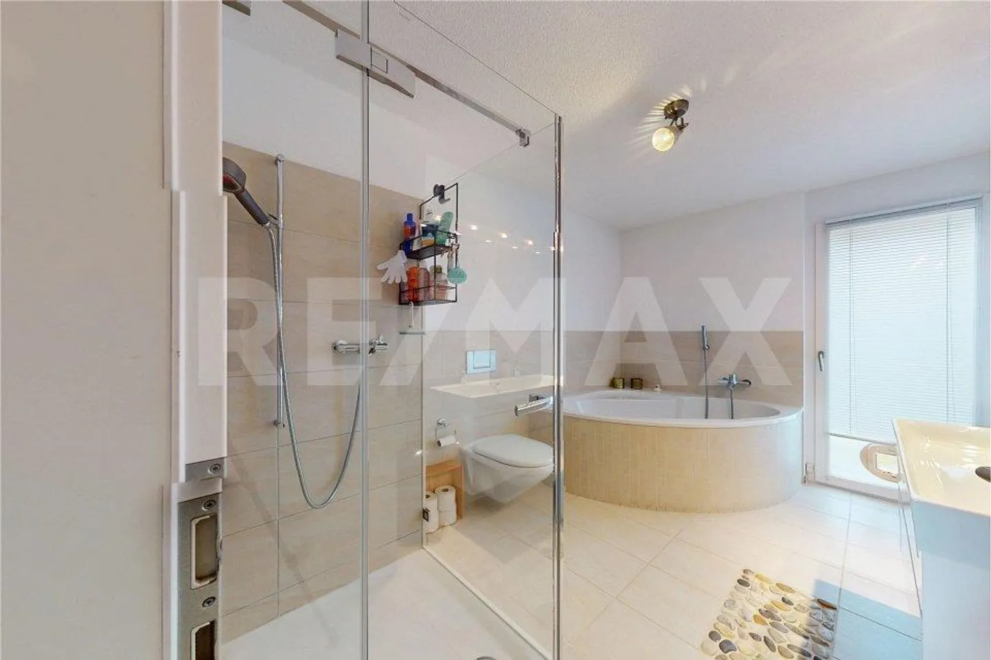 Modern 4½ Room Apartment with Expansion 2021 and 330m² Garden in Täuffelen - Photo 13 of 13