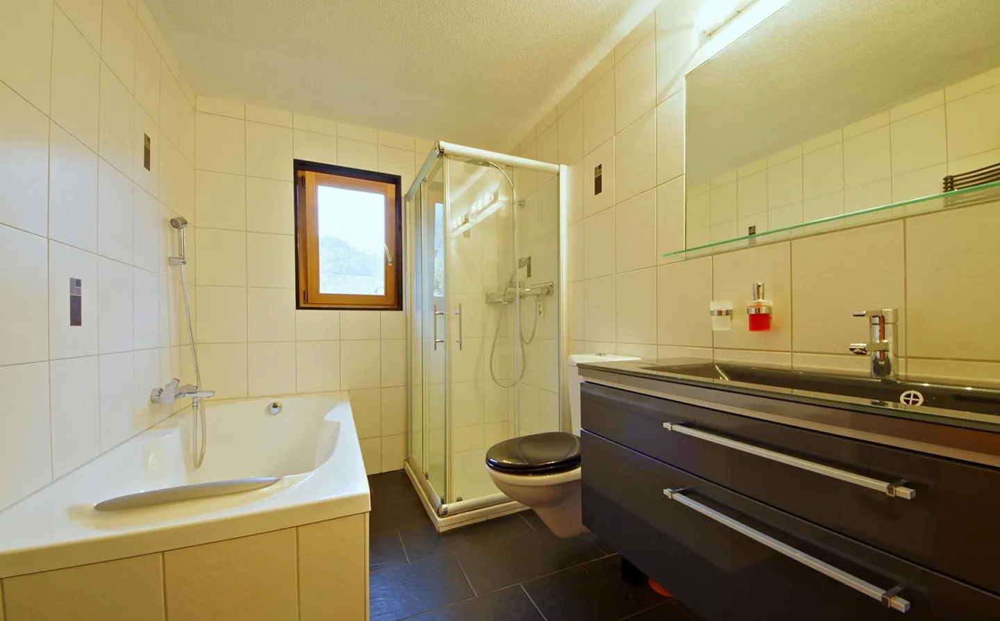 Casa unifamiliare di 7 1/2 stanze ad Andeer - Foto 10 di 17