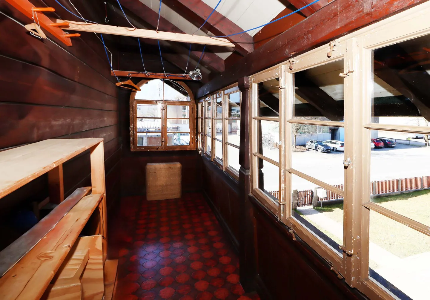 Semi-Detached House in Chalet Style with Garden - Photo 10 of 18