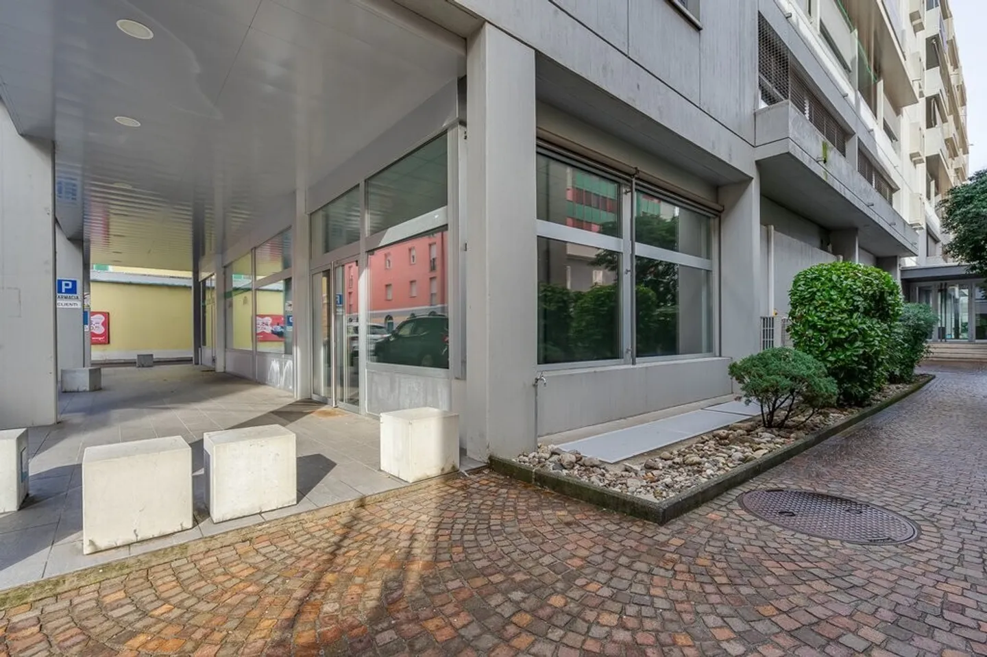 Locale Commerciale in Posizione Centrale - Foto 2 di 5