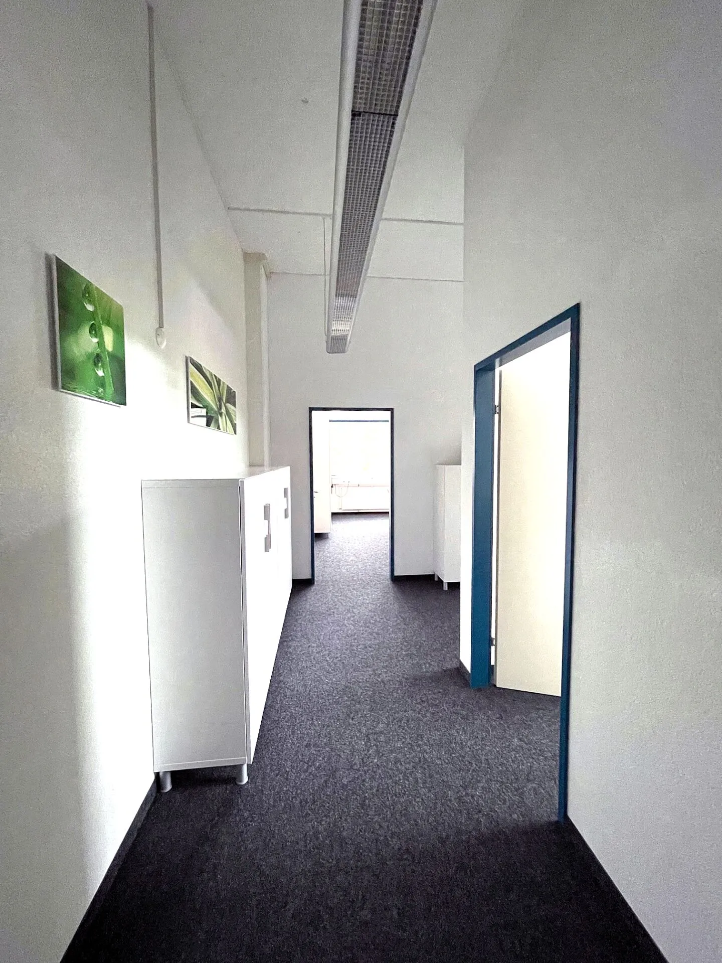 Geräumiger Büroraum - Foto 5 von 6