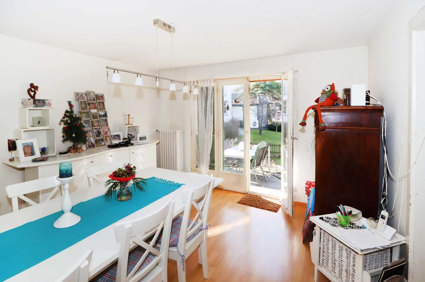 Casa unifamiliare con giardino in una bella posizione a Niederurnen GL - Foto 6 di 12