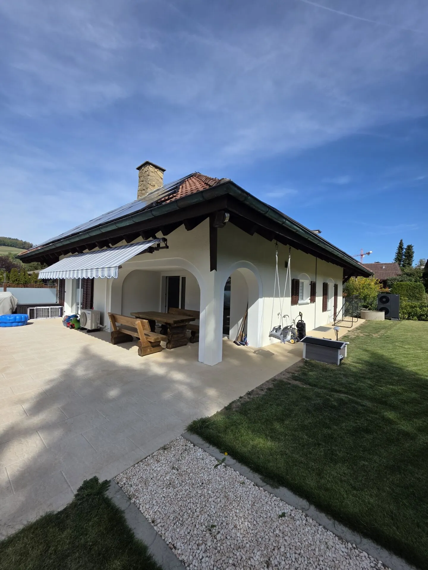 Magnifique maison individuelle de 8,5 pièces sur une route privée avec un grand jardin - Photo 4 sur 30