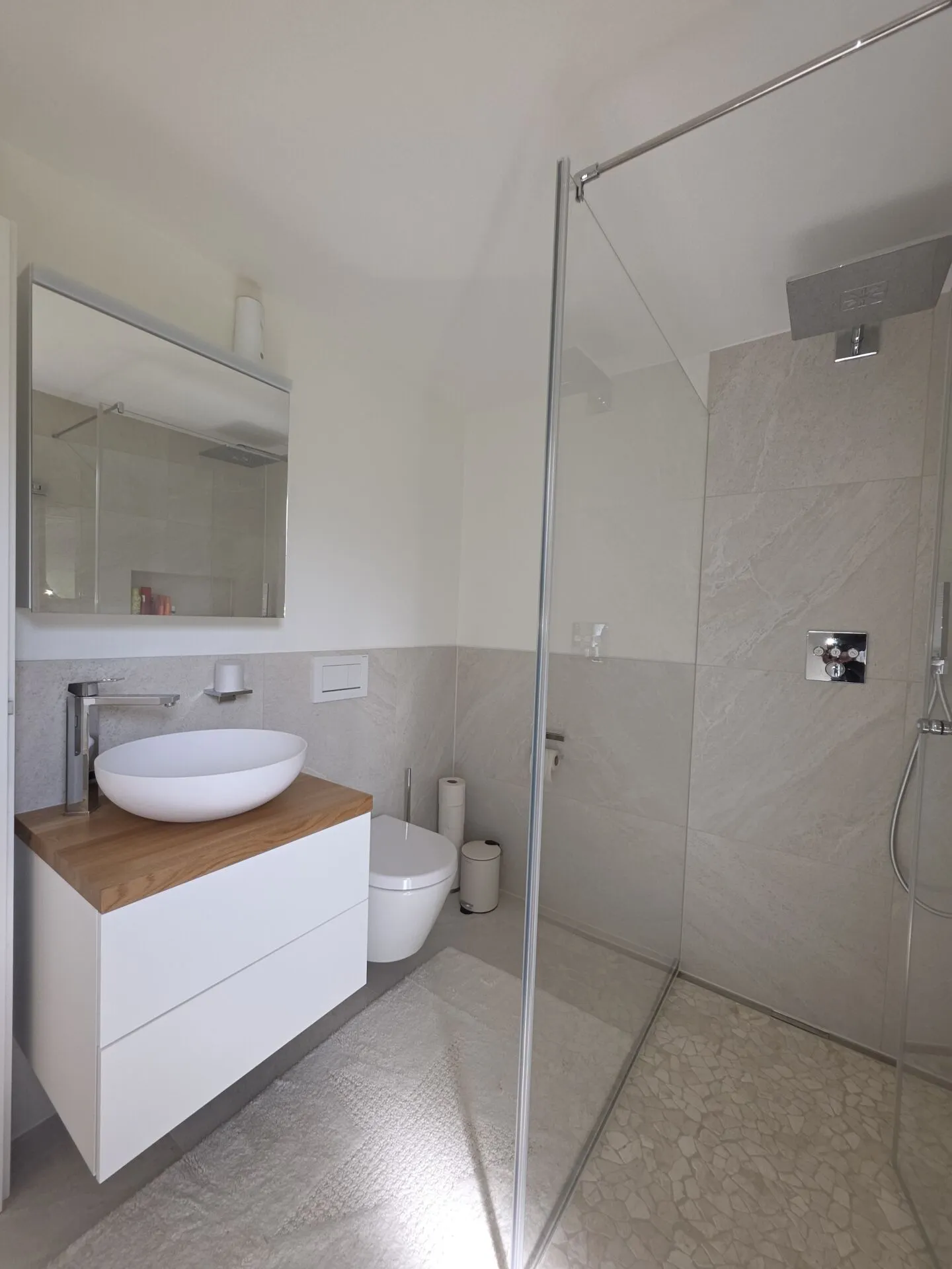 Magnifique maison individuelle de 8,5 pièces sur une route privée avec un grand jardin - Photo 14 sur 30