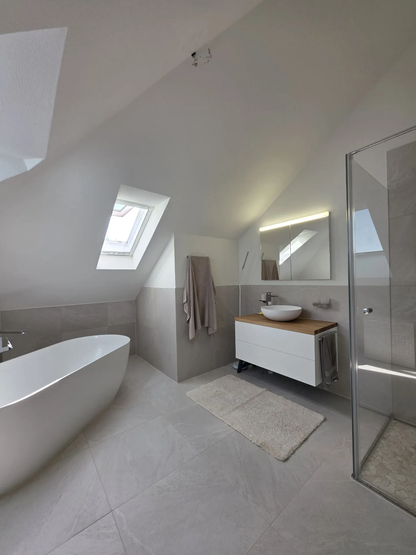 Magnifique maison individuelle de 8,5 pièces sur une route privée avec un grand jardin - Photo 13 sur 30