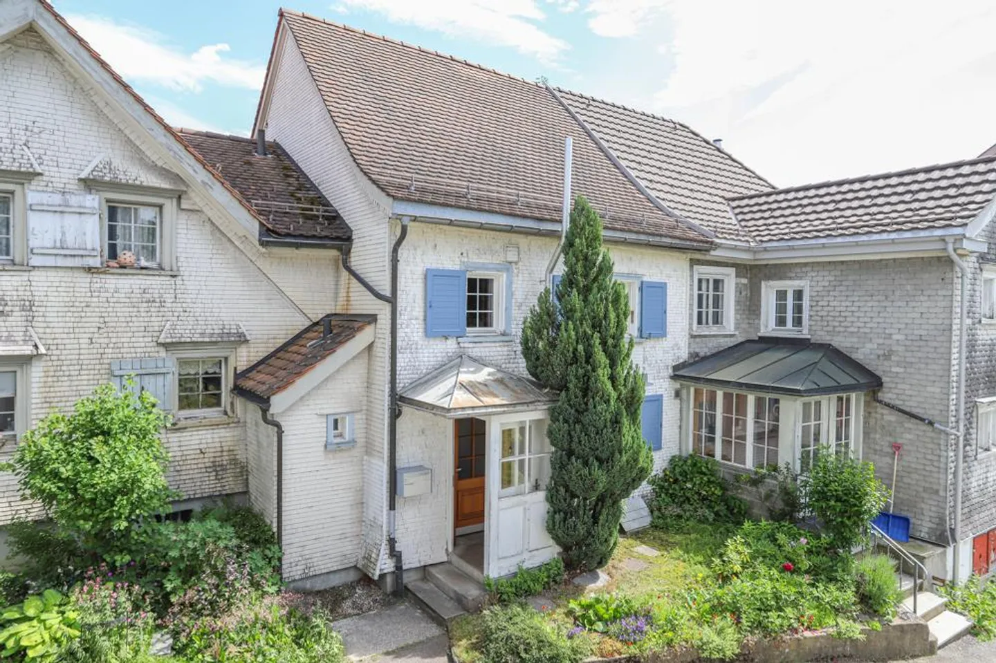 Quietly Located Terraced House with Garden Idyl and Mountain View - Photo 5 of 8