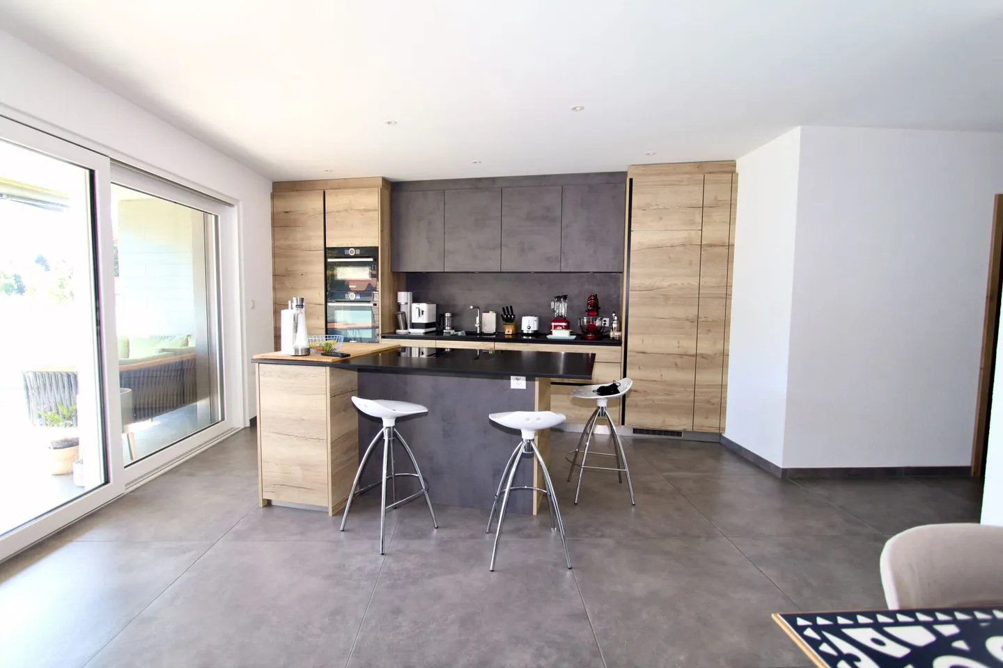 Attic of 4.5 rooms, light, nature and contemporary elegance. - Photo 6 of 14