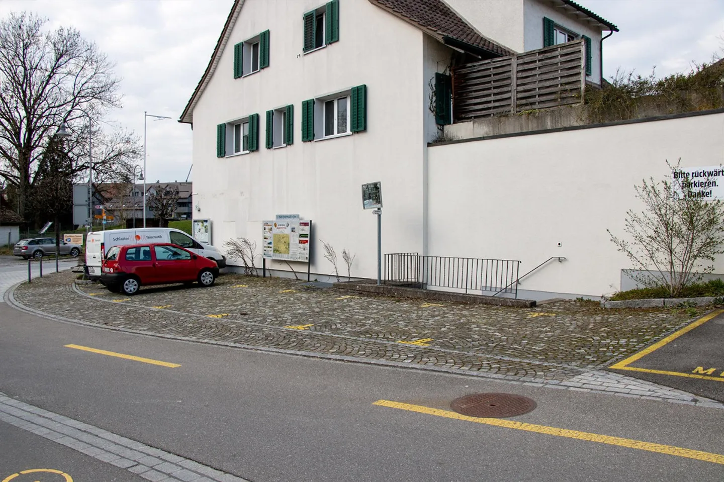 Ampio spazio commerciale (circa 220 m²) in affitto a Märstetten - Foto 2 di 4