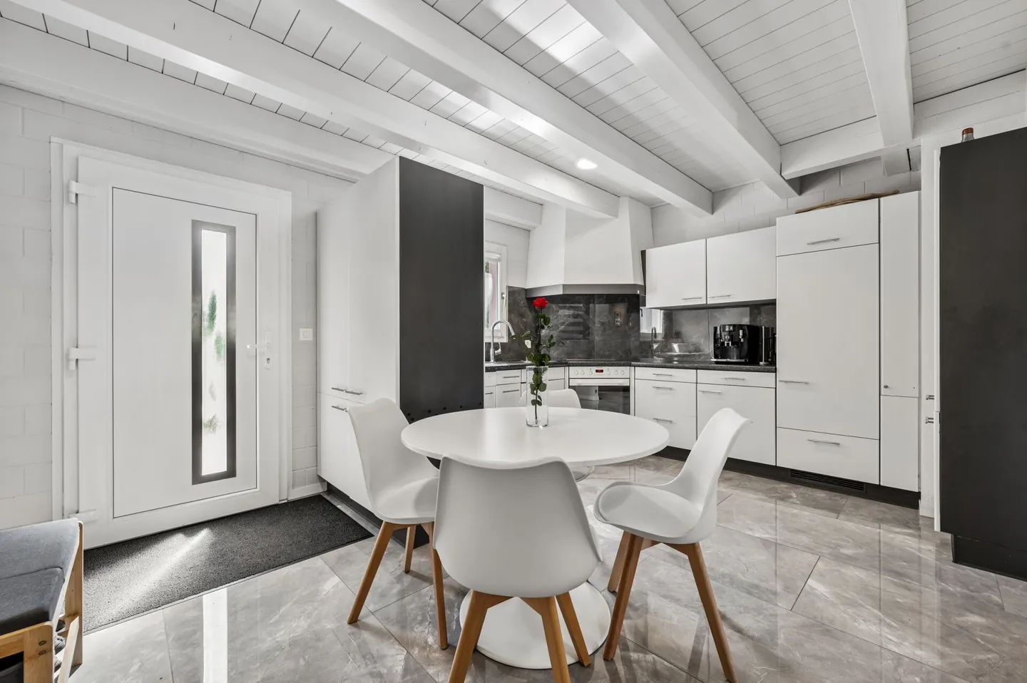 Maison de ville moderne de 4,5 pièces avec jardin et beaucoup d'intimité - Photo 5 sur 13