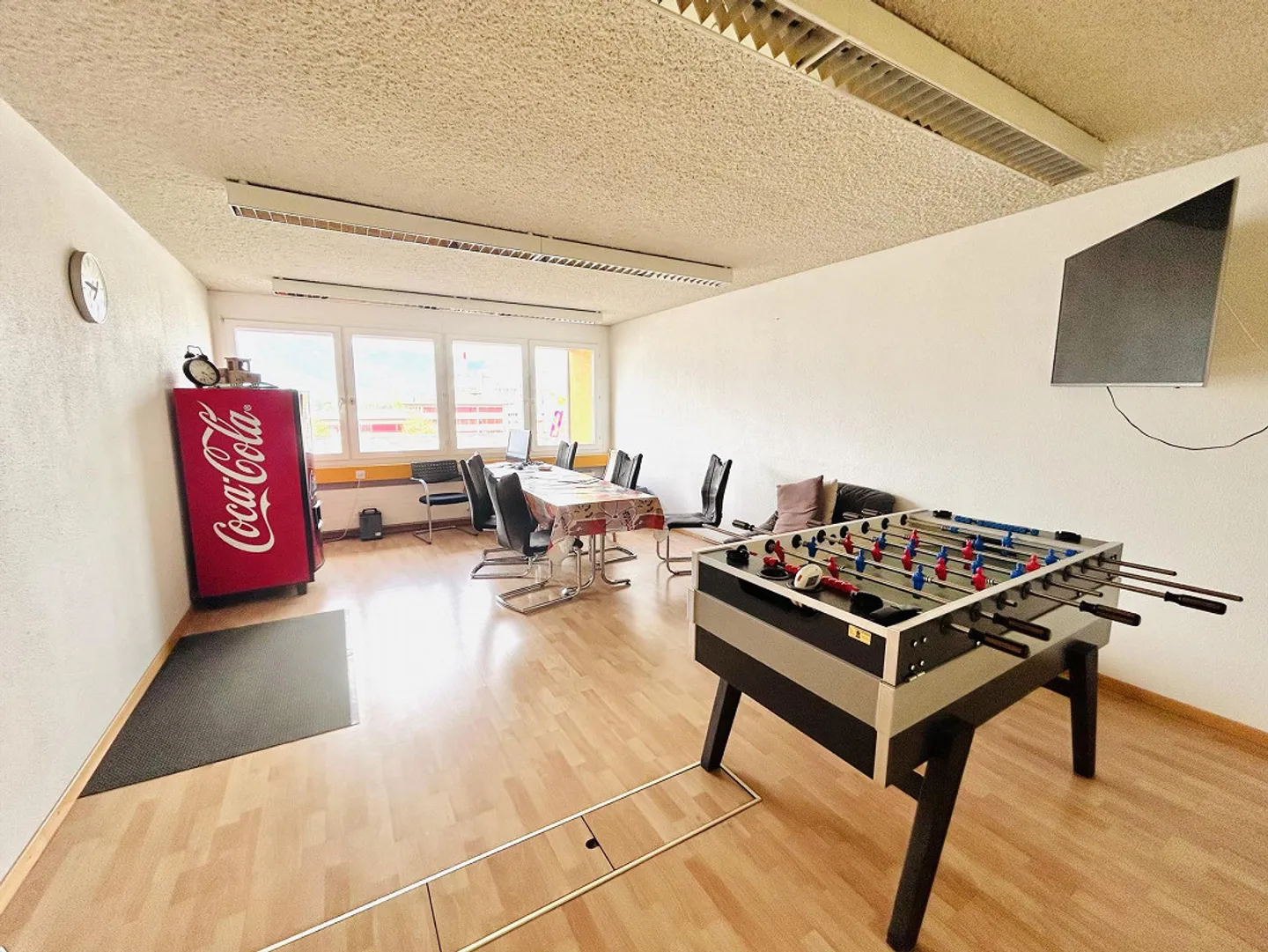 68 m² Office/Commercial Space (First Occupancy) - Photo 12 of 14