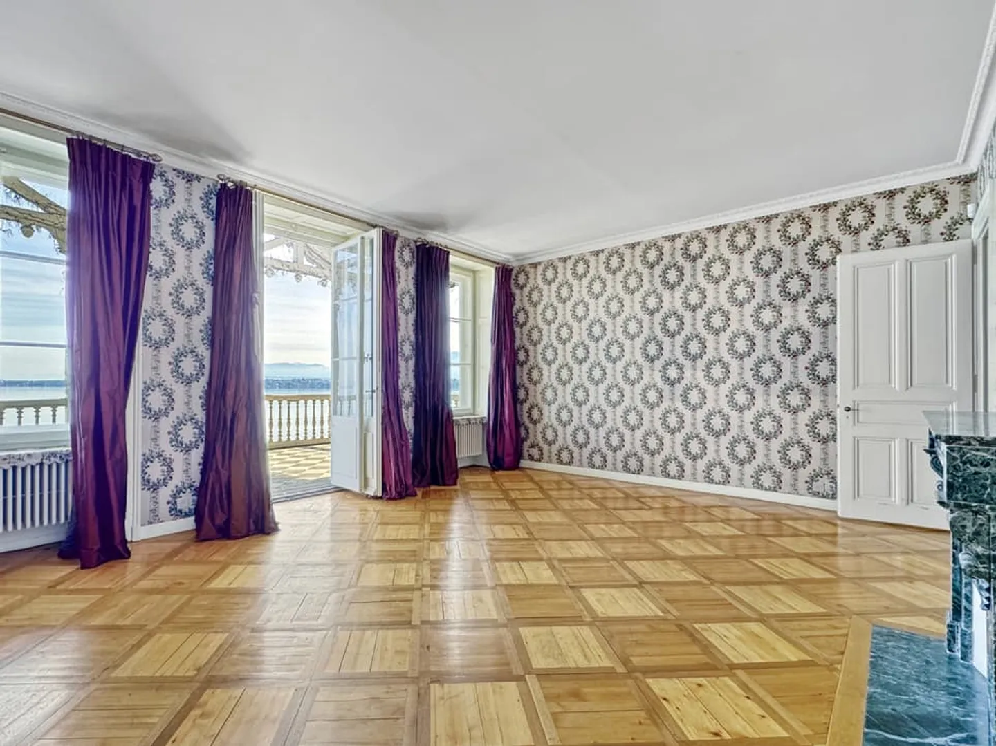 Versoix: Casa di charme a piedi nell'acqua, con molo privato - Foto 9 di 13