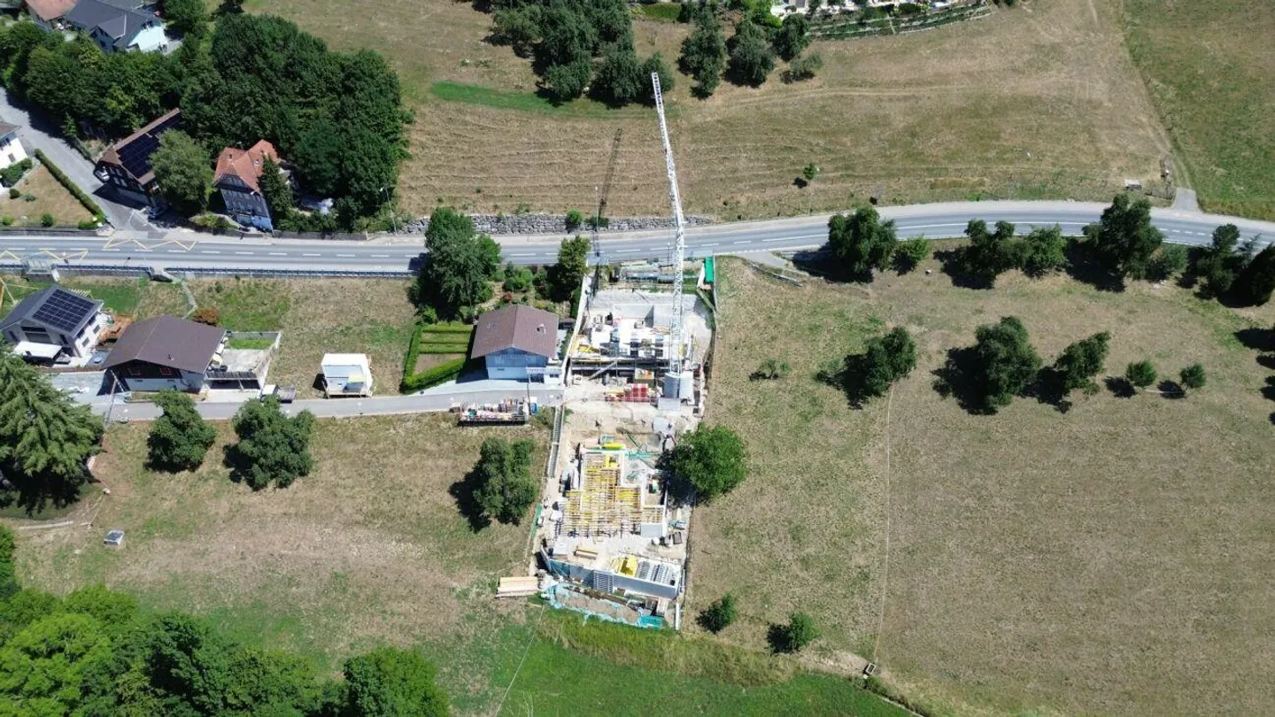 TOP Nuova Costruzione - Proprietà di Investimento o Casa Generazionale: Casa Moderna a 2 Famiglie in un Paesaggio Idyllico. - Foto 6 di 15