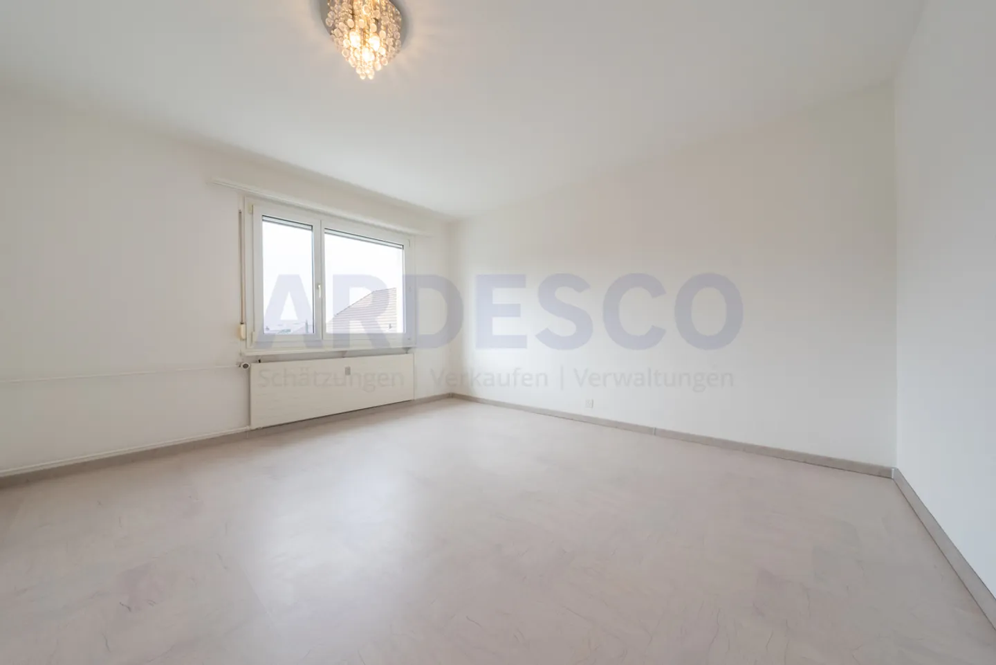 Vivre merveilleusement dans un beau quartier - Photo 3 sur 9