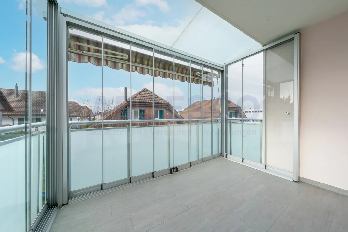 Vivre merveilleusement dans un beau quartier - Photo 5 sur 9