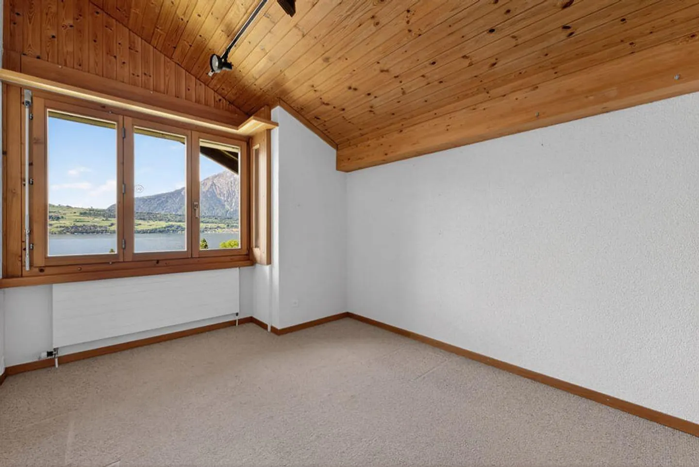 Vue imprenable sur le lac de Thoune - Magnifique appartement en duplex - Votre nouveau domicile - Photo 8 sur 13