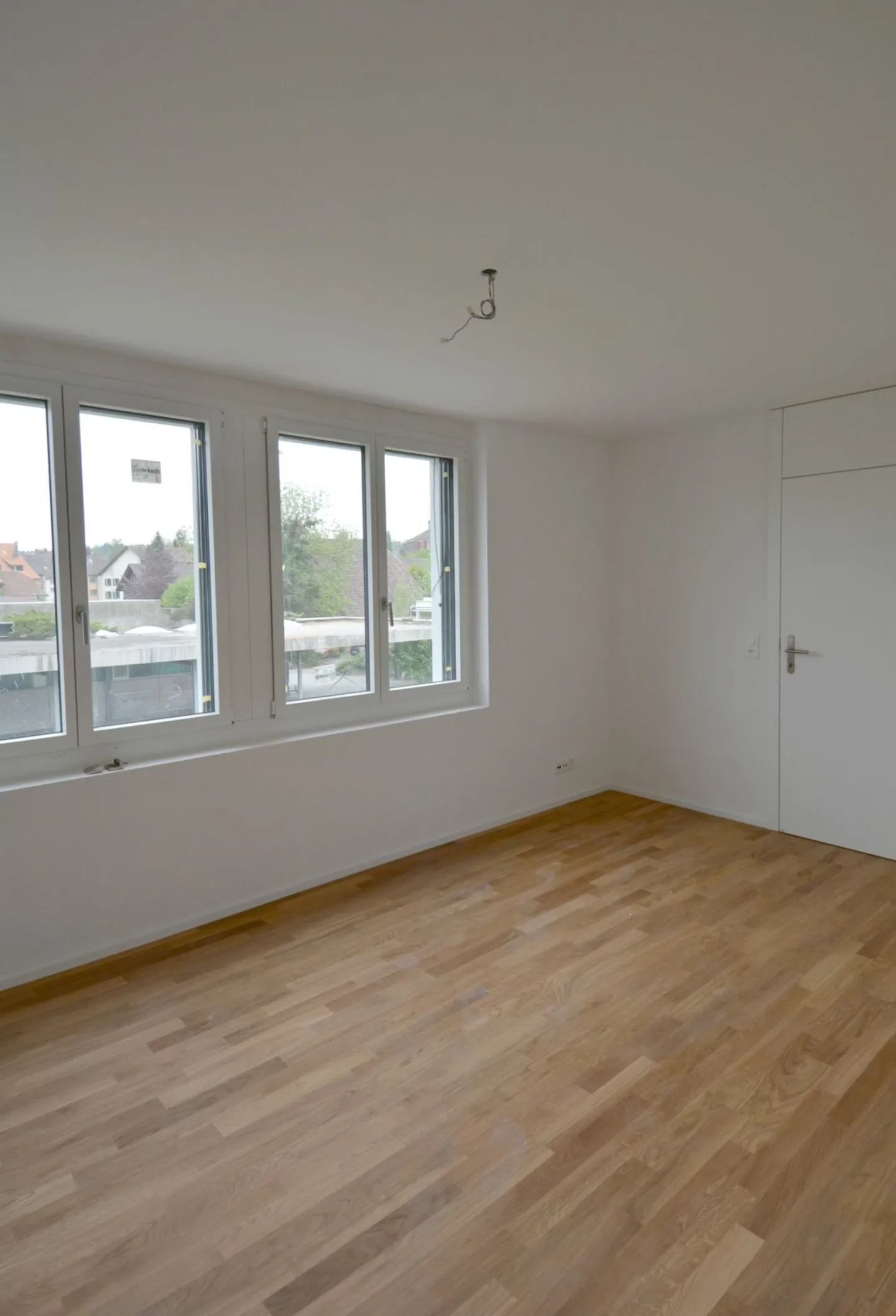 Modern, stylish apartment for rent in Büren - Photo 2 of 7