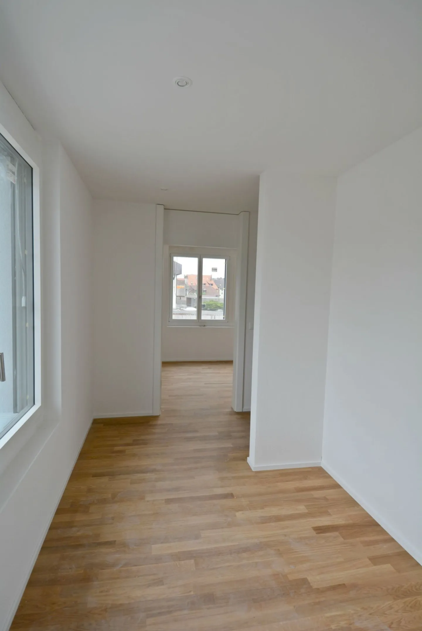 Modern, stylish apartment for rent in Büren - Photo 3 of 7