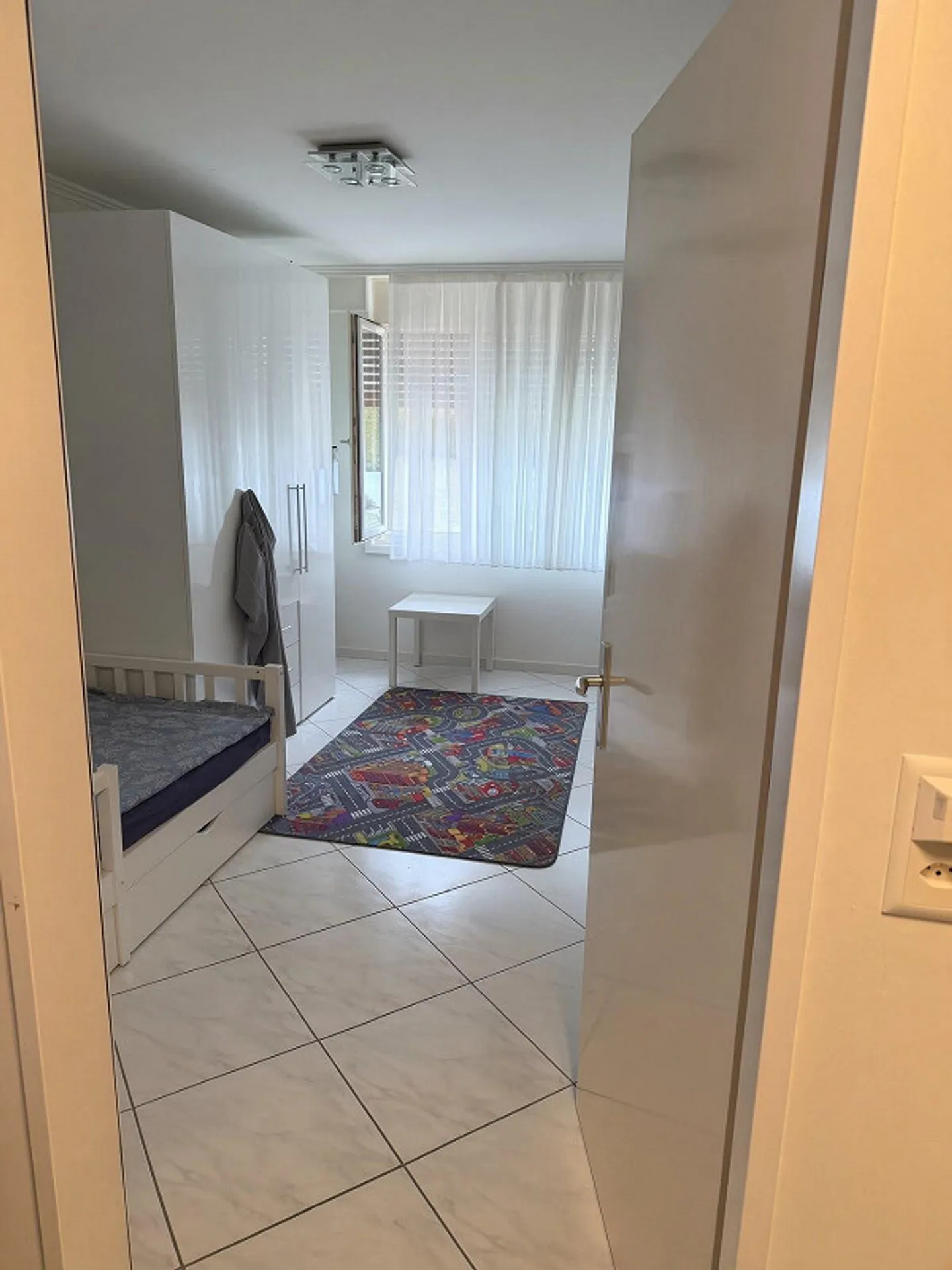 Moderne 4.5 Zimmer Wohnung - Foto 9 von 24