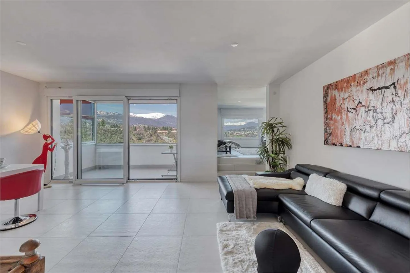 Penthouse luminoso con vista lago - Foto 6 di 12