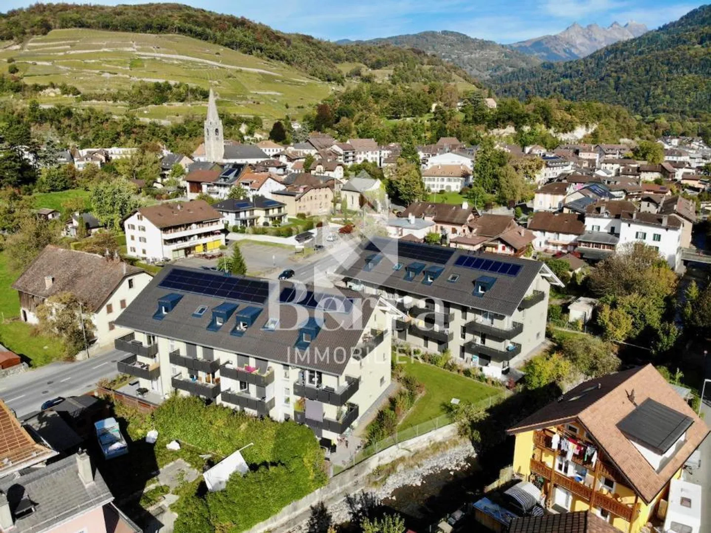 Indoor parking space for sale - Photo 2 of 4