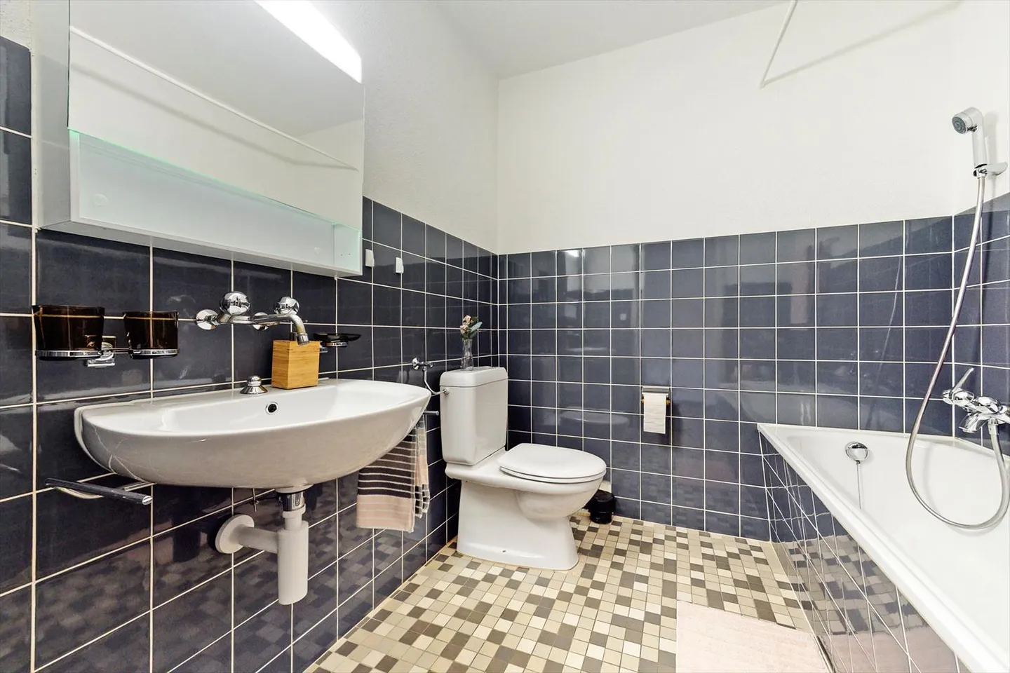 Wohnung mieten - Foto 9 von 12