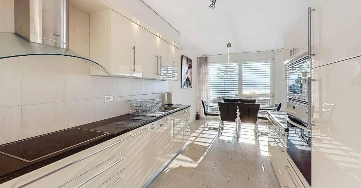 Appartamento Stupendo con Vista Lago - Foto 4 di 11